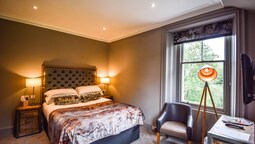 Craigmhor Lodge Courtyard Pitlochry 2019 Hotel Prices - 