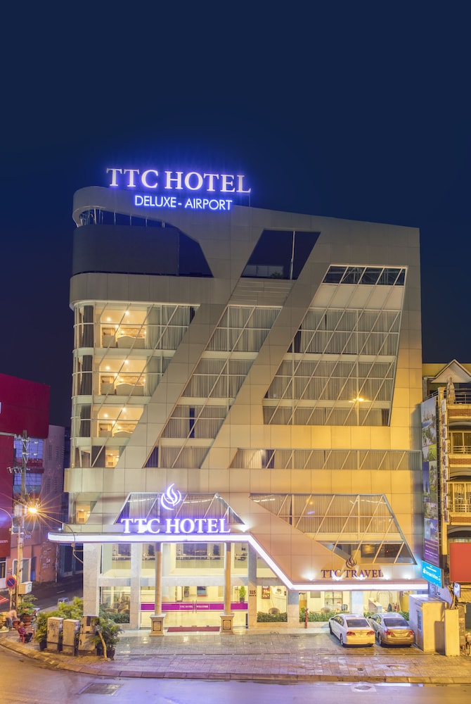 TTC Hotel Deluxe Airport