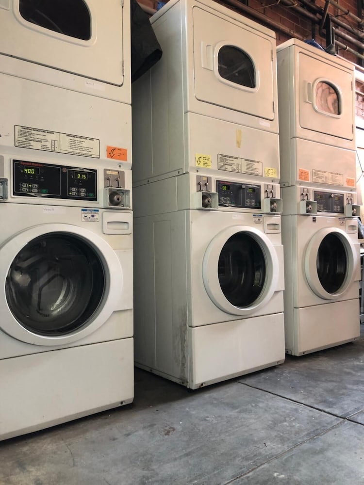 Britannia on William - Hostel