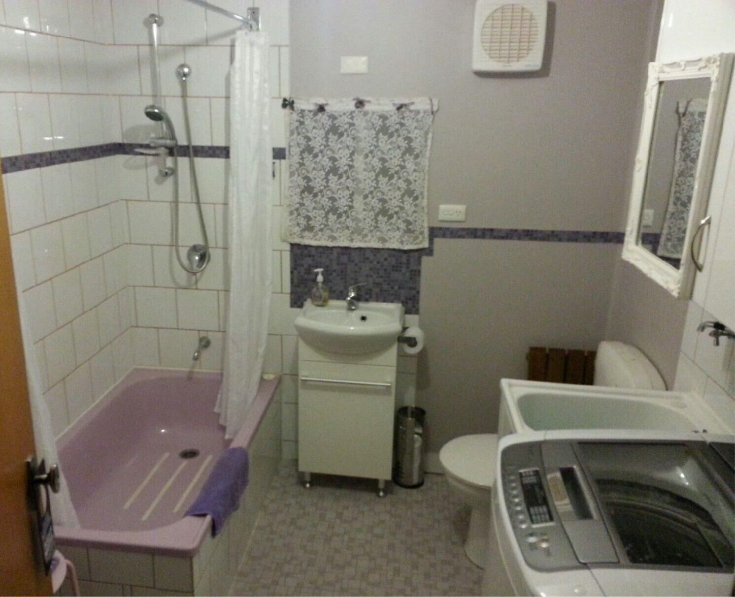 Underground Bed And Breakfast