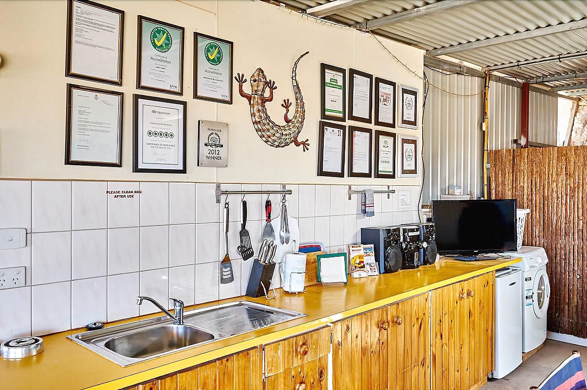 Underground Bed And Breakfast