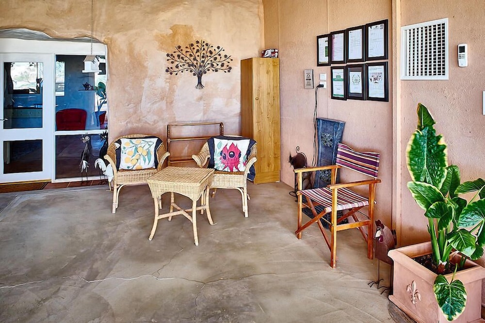 Underground Bed and Breakfast, Coober Pedy Room Prices & Reviews