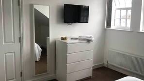 2 bedrooms