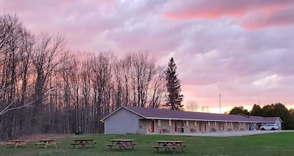 Peninsula Motel