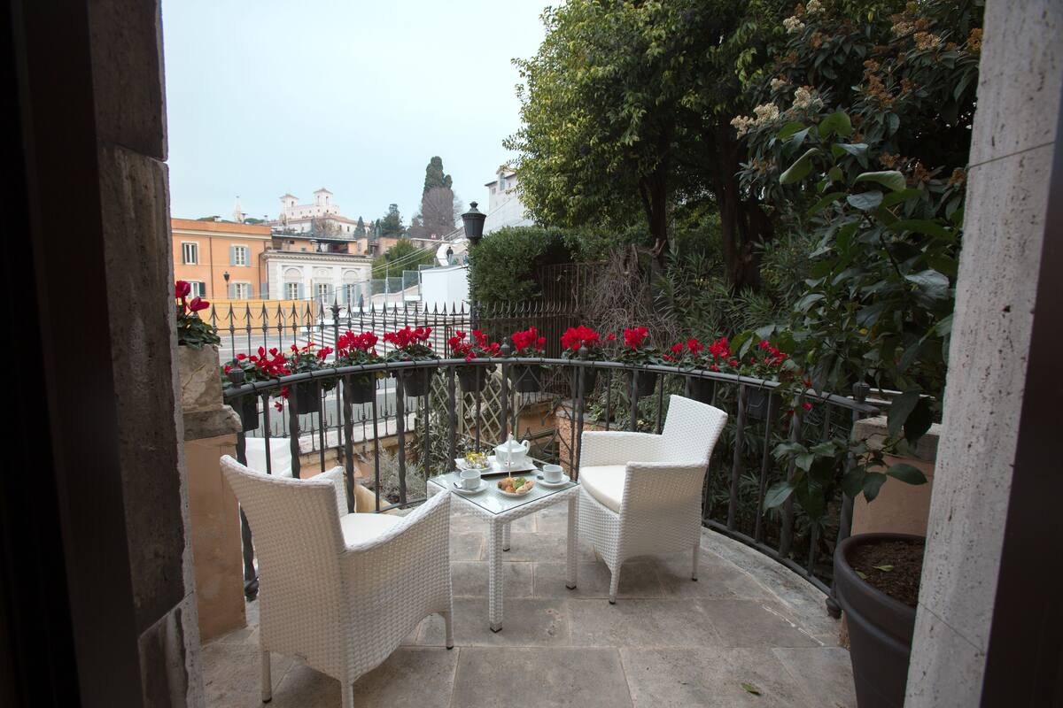 Royal Suite Trinita Dei Monti In Rome Italy Expedia