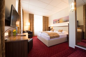 Minibar, in-room safe, desk, cribs/infant beds