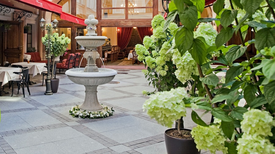 Ekaterina Hotel