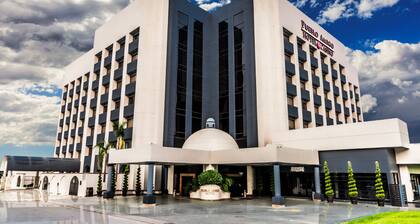 Hotel Pueblo Amigo Plaza & Casino
