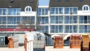 Am Strand, weißer Sandstrand