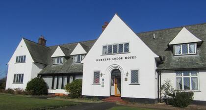 Hunters Lodge Hotel