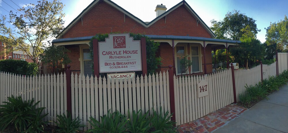 Carlyle House B&B