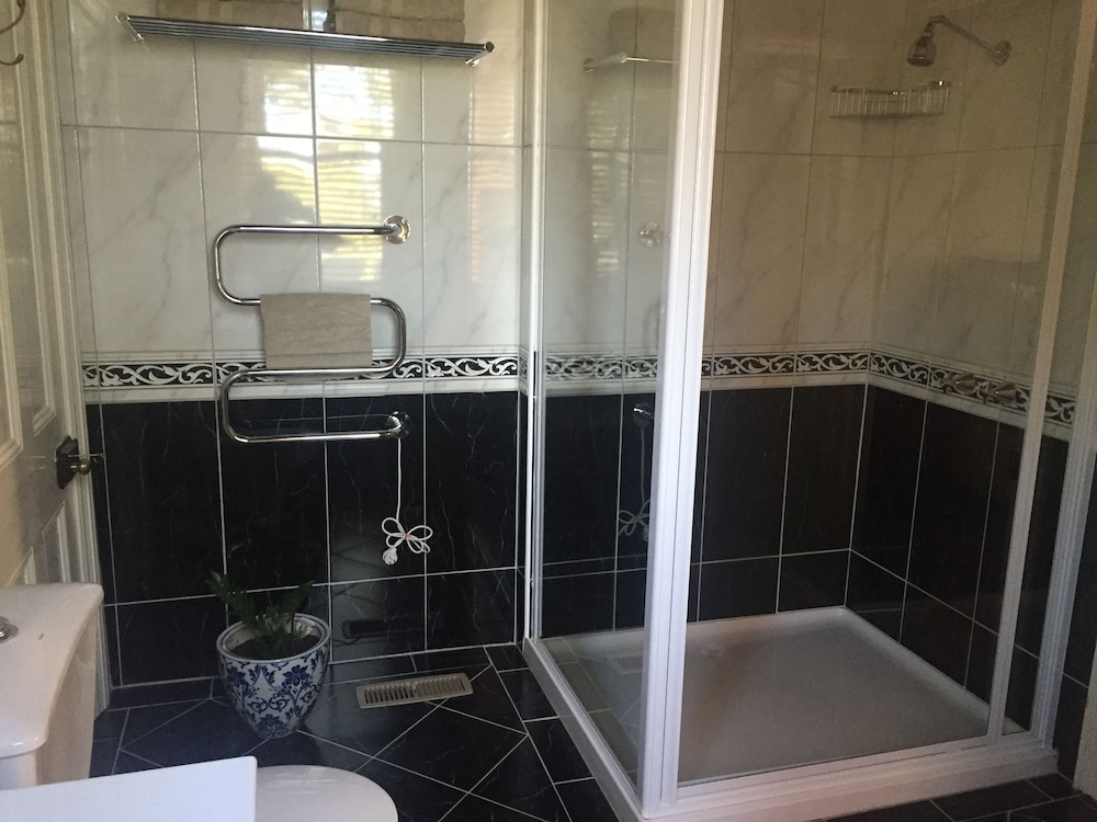 Carlyle House B&B