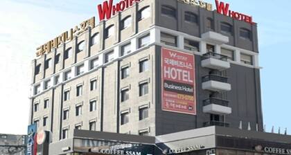 Gukje Business Hotel