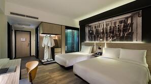 Premium bedding, free minibar, in-room safe, desk