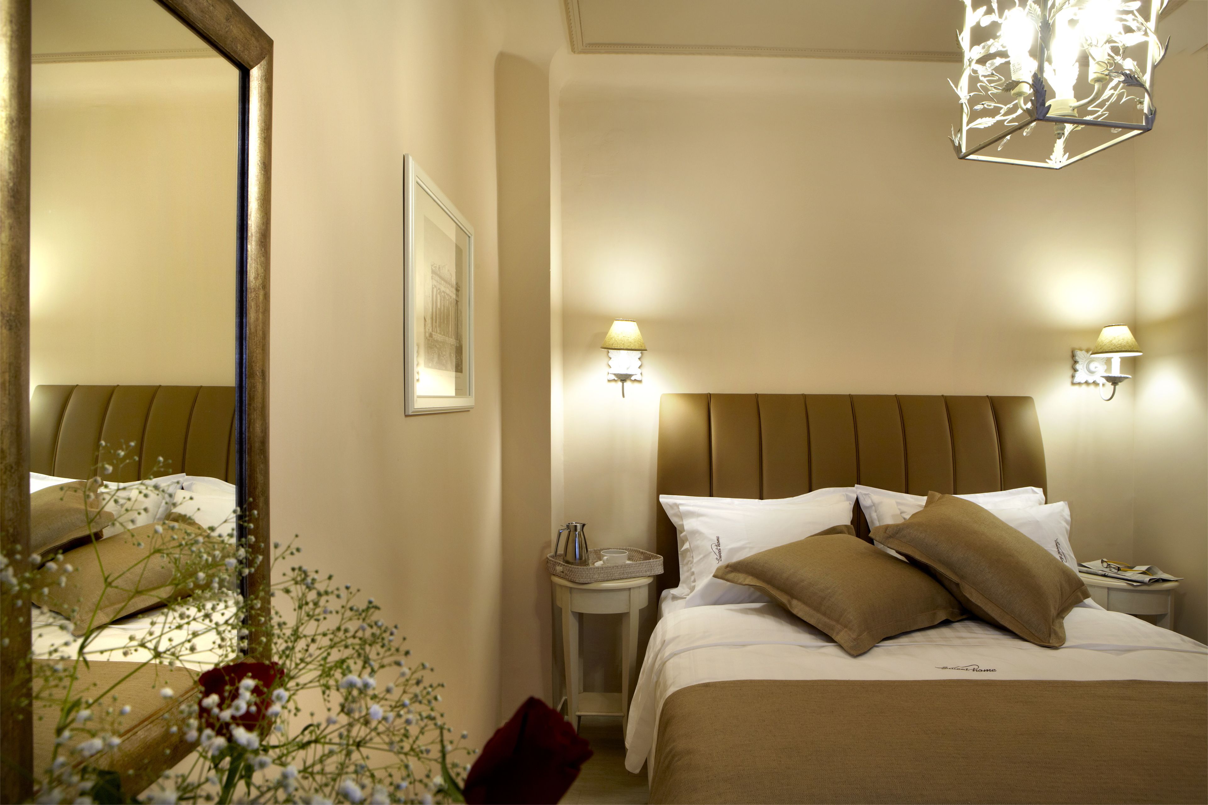 Sweet Home Hotel in Plaka, Greece