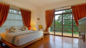 Minibar, in-room safe, iron/ironing board, rollaway beds