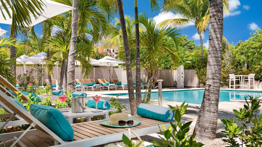 The Oasis at Grace Bay