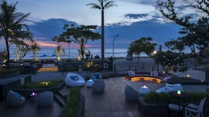 Beach nearby, white sand, sun-loungers, beach umbrellas