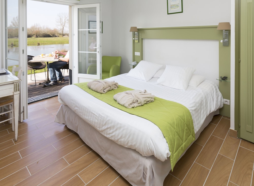 Hôtel Spa & Restaurant Les Saules in Favieres, France