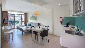 1 chambre, coffre-forts dans les chambres, Wi-Fi gratuit, draps fournis