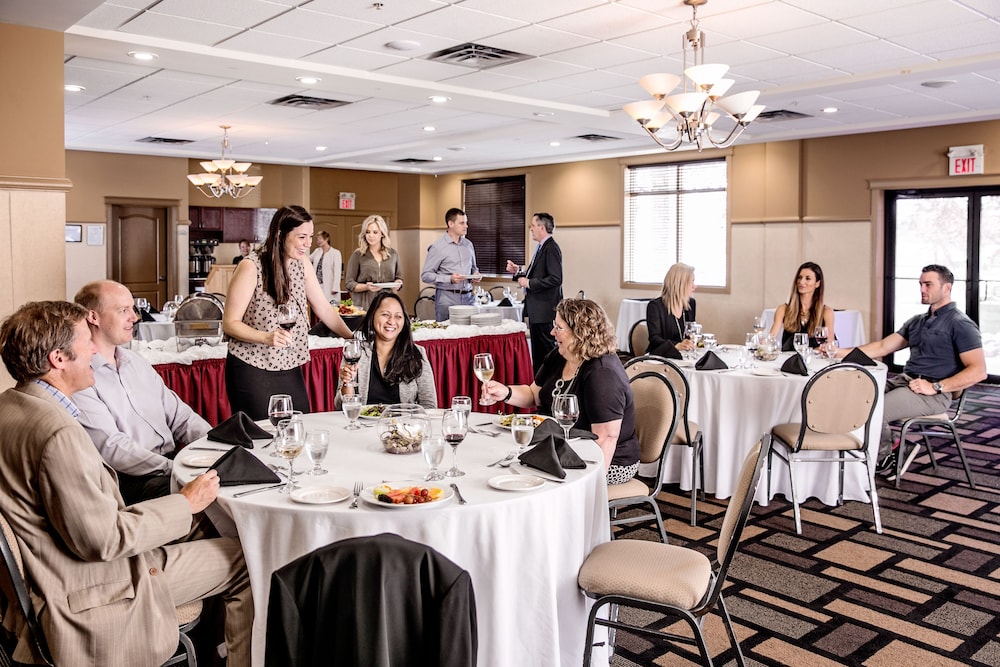 Nova Hotel Edmonton Kingsway Nova Hotel Edmonton Kingsway