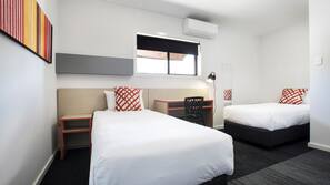 Desk, iron/ironing board, free WiFi, linens