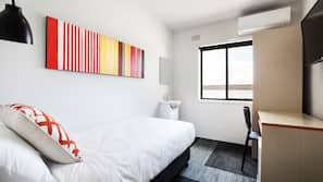 Desk, iron/ironing board, free WiFi, linens