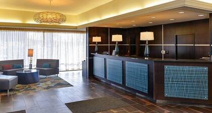 Best Western Plus Midwest Inn