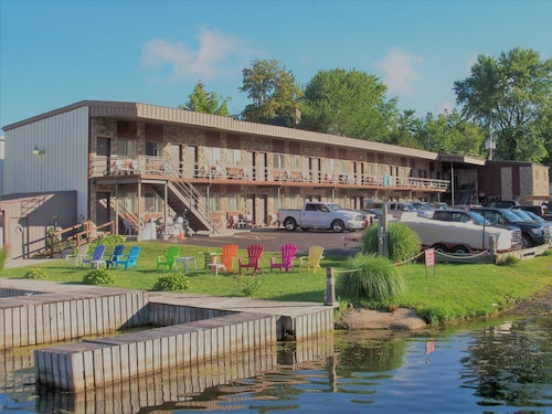Check Expedia for Availability of Otter Creek Inn