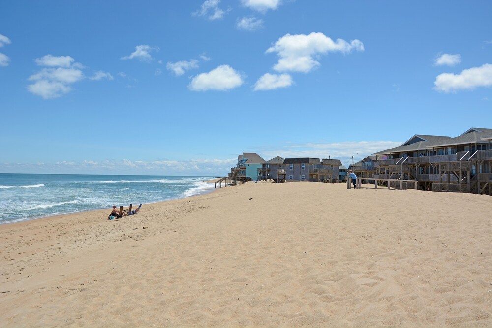 Lighthouse View Oceanfront Lodging in Buxton Best Rates & Deals on Orbitz