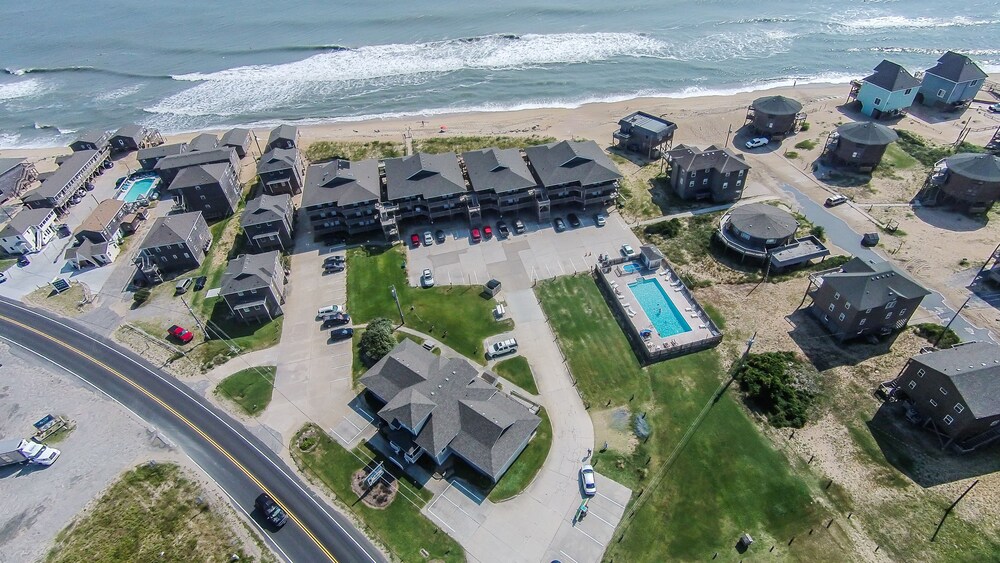 Lighthouse View Oceanfront Lodging in Buxton Best Rates & Deals on Orbitz