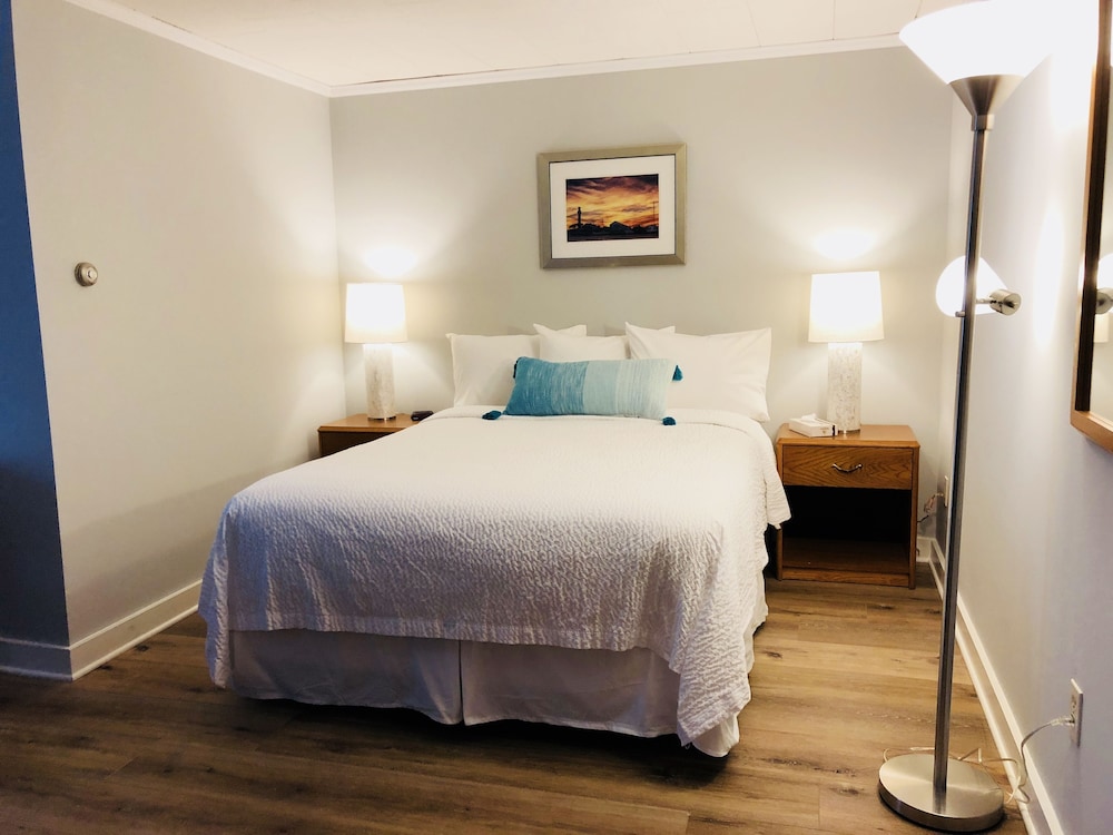 Hyannis Inn 2019 Room S 84 Deals Reviews Expedia