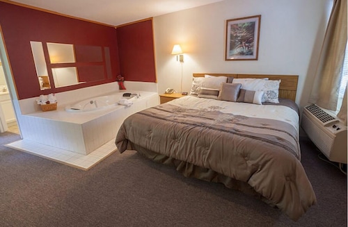 Check Expedia for Availability of Maggie Valley Creekside Lodge