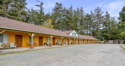 B.side Motel & RV