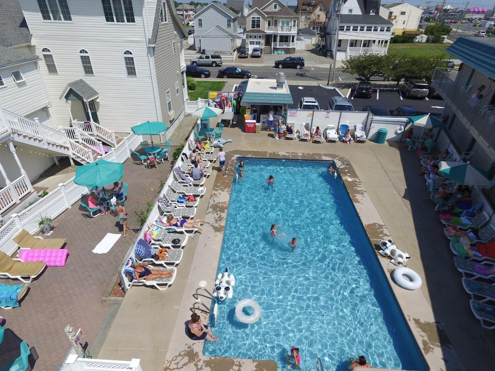 Sand Pebble Motor Lodge in Point Pleasant Beach | Best Rates u0026 Deals on  Orbitz