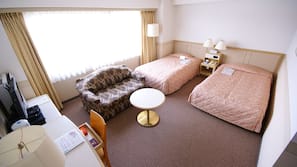Minibar, in-room safe, desk, free WiFi