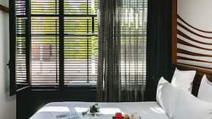 Premium bedding, minibar, in-room safe, soundproofing