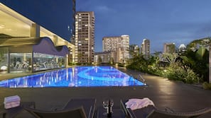 Seasonal outdoor pool