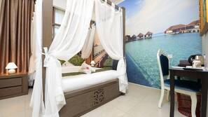 Desk, iron/ironing board, rollaway beds, free WiFi