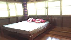 3 bedrooms, desk, blackout drapes, free WiFi