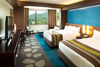 Harrah's Cherokee Casino Resort, Cherokee: $55 Room Prices ...