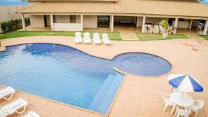 Outdoor pool, sun loungers