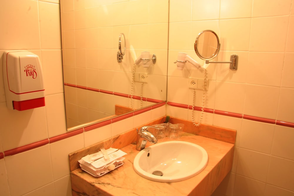 Imagen de Hostal Paris (14 de 25)