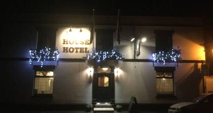 Buck House Hotel