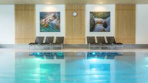 Indoor pool, outdoor pool, sun loungers
