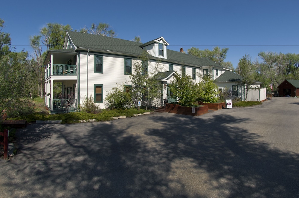 The Historic Elk Mountain Hotel in Elk Mountain Best Rates & Deals on