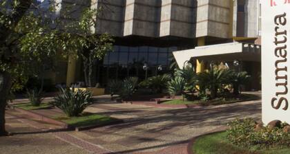 Sumatra Hotel e Centro de Convenções