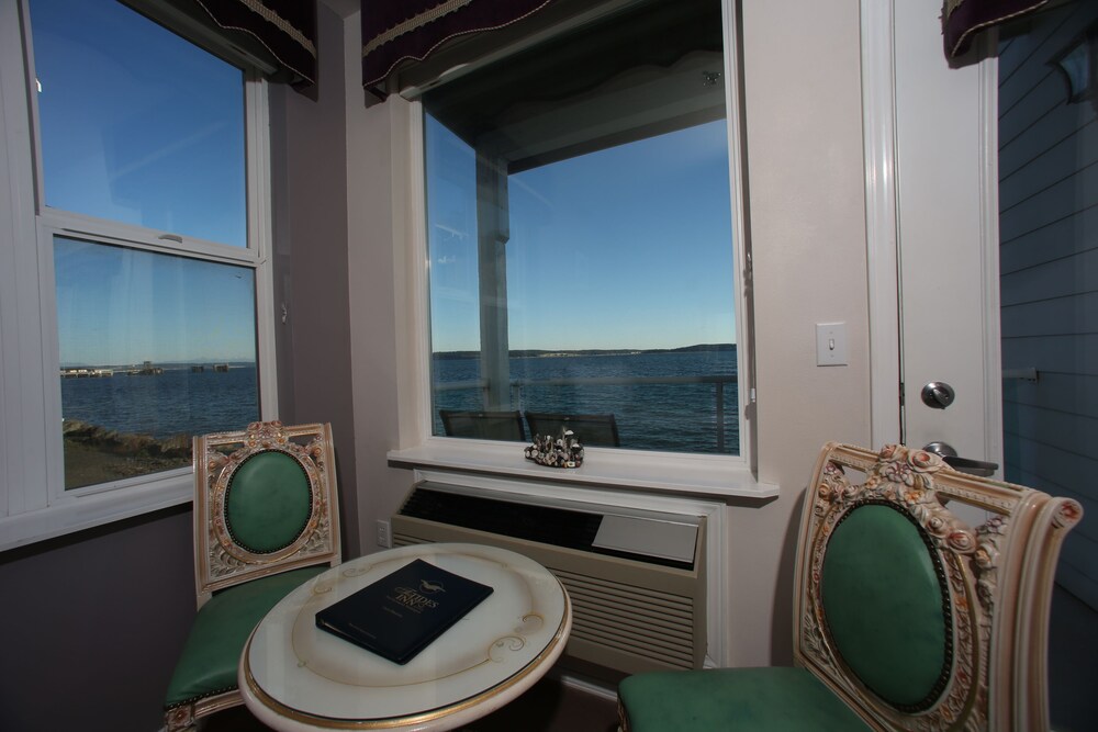 Tides Inn Suites In Port Townsend Wa Expedia