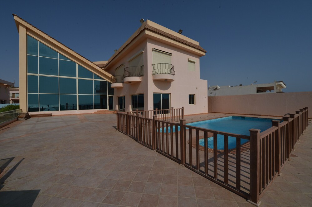 La Fontaine La Plage Resort In Jeddah Saudi Arabia Expedia