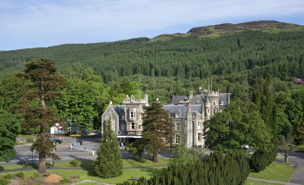 The Tarbet Hotel